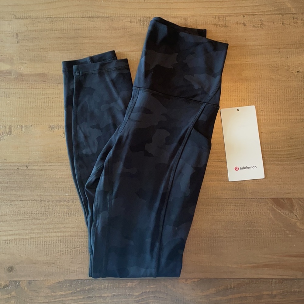 Align Pant 25” Length - Picture 2 of 3